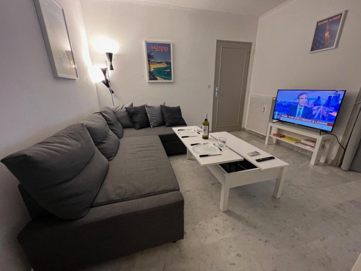 Seafront - Beautiful Flat With Aircon And Comfortable Loggia Vallauris Dış mekan fotoğraf