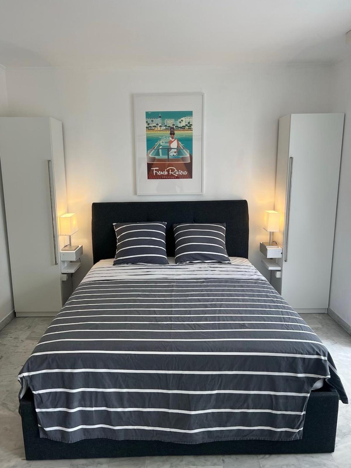 Seafront - Beautiful Flat With Aircon And Comfortable Loggia Vallauris Dış mekan fotoğraf